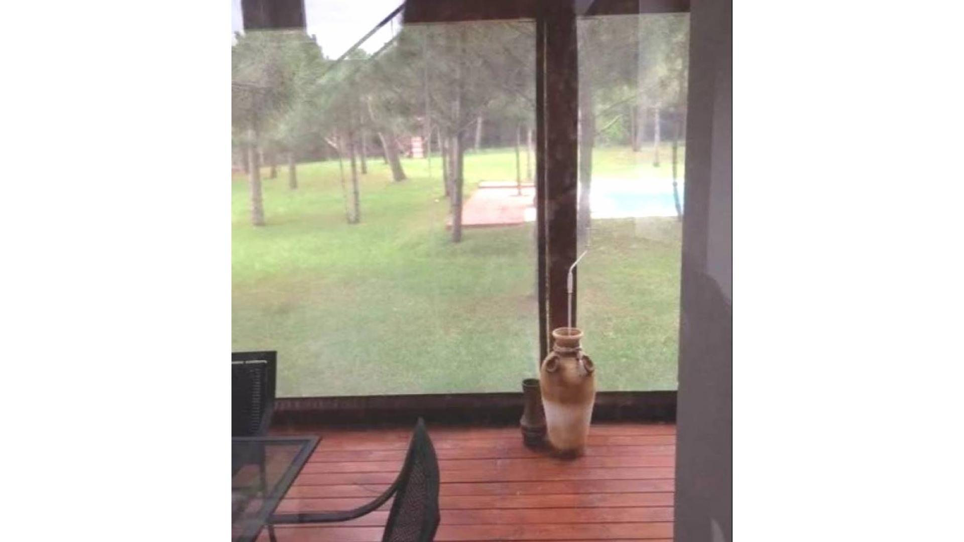 Casa 5 ambientes con 4 baños