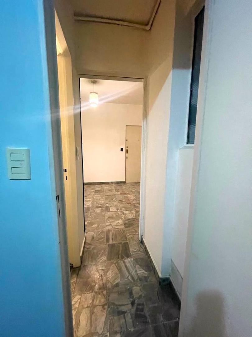 VENTA 2 AMBIENTES EN PLANTA BAJA CON PATIO  CASI 1 MABIENTE MAS