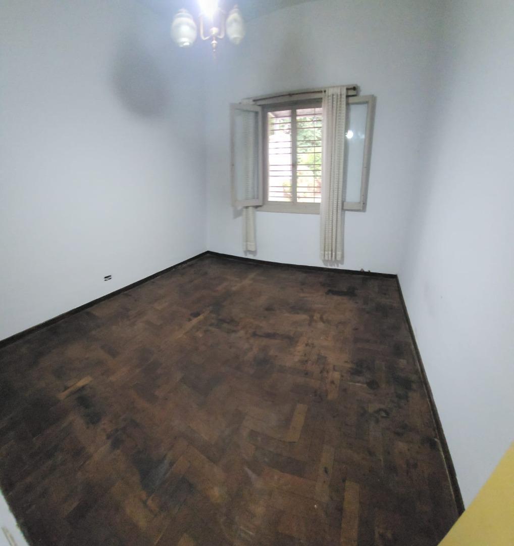 Casa en Alquiler con 1 cochera