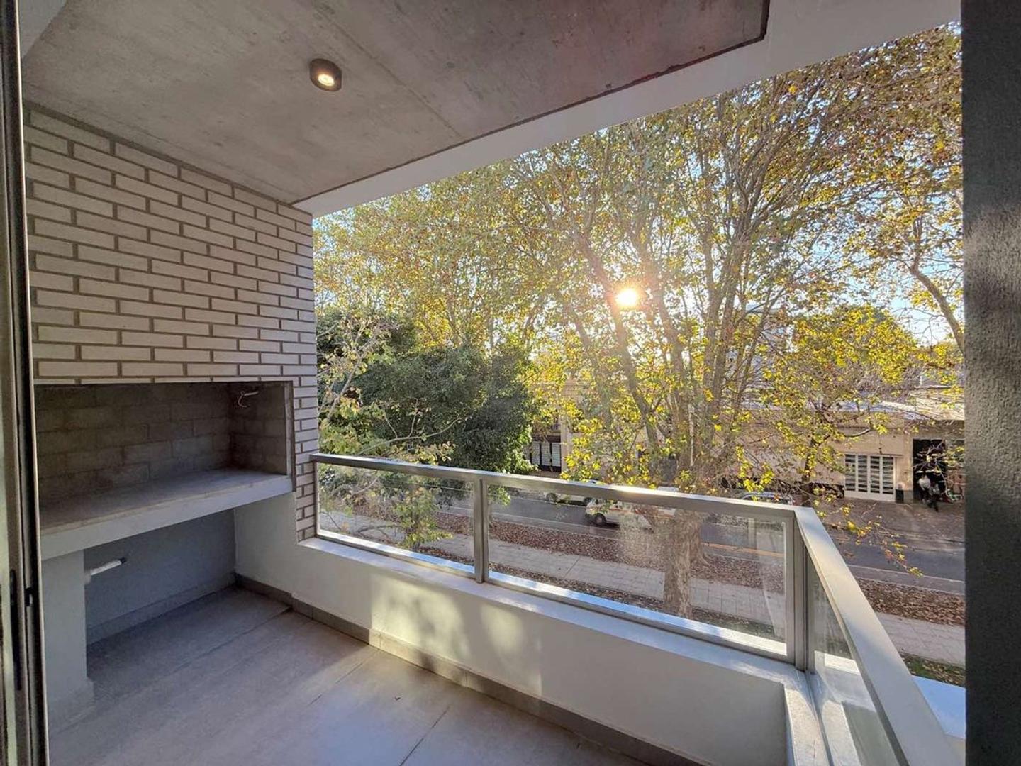 Avenida 53 e/ 16 y 17 1000