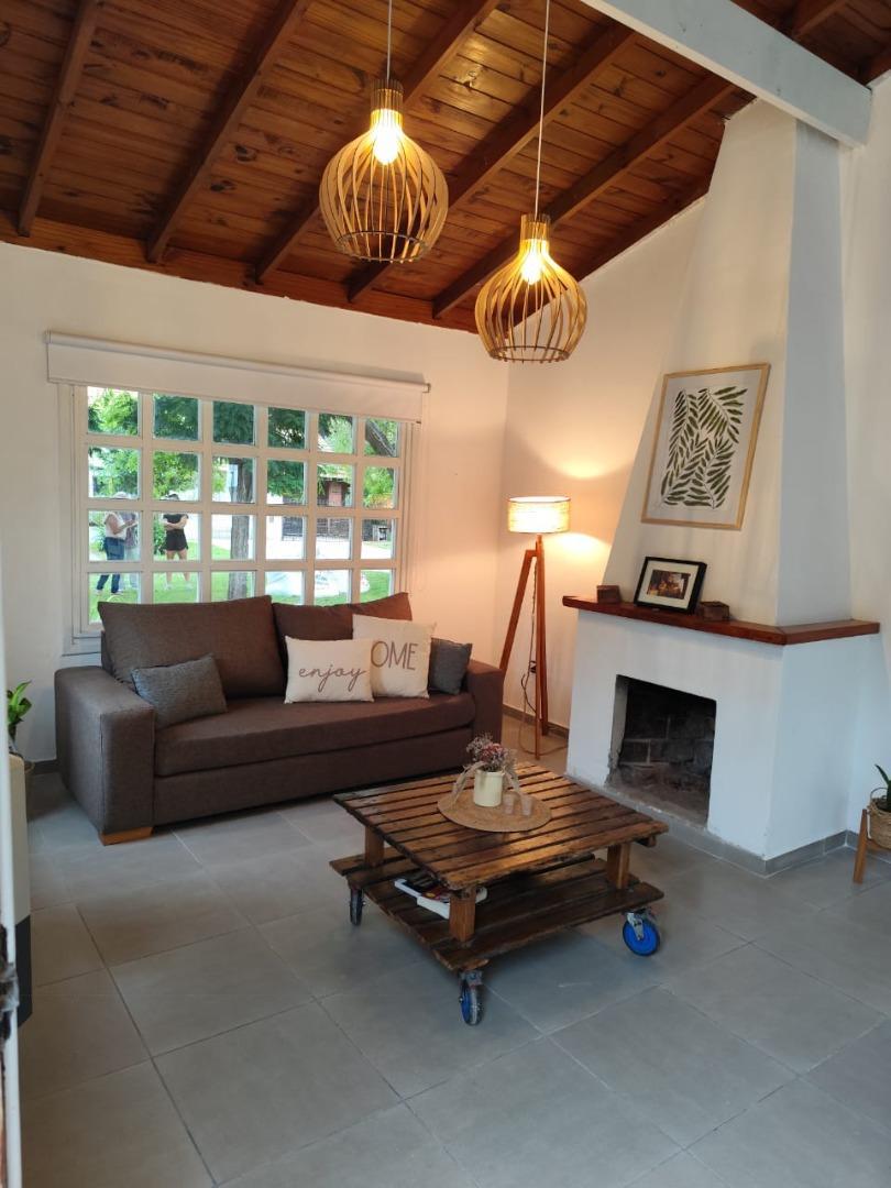 ALQUILER  POR 9 MESES CASA 3 AMB. CAISAMAR