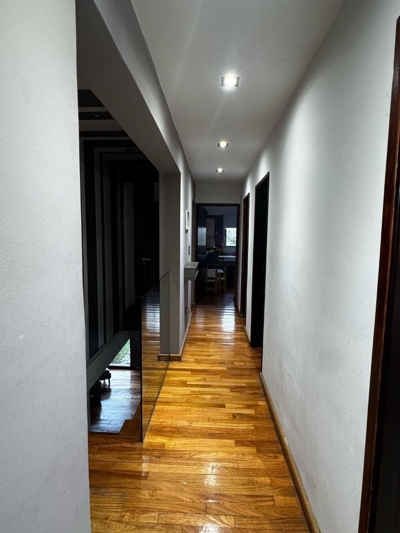 CASA 8 AMBIENTES EN ALTOS DE HUDSON II, BERAZATEGUI HUDSON