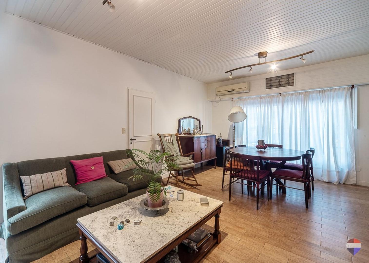 VENTA CASA 6 AMBIENTES COCHERA PATIO COLEGIALES