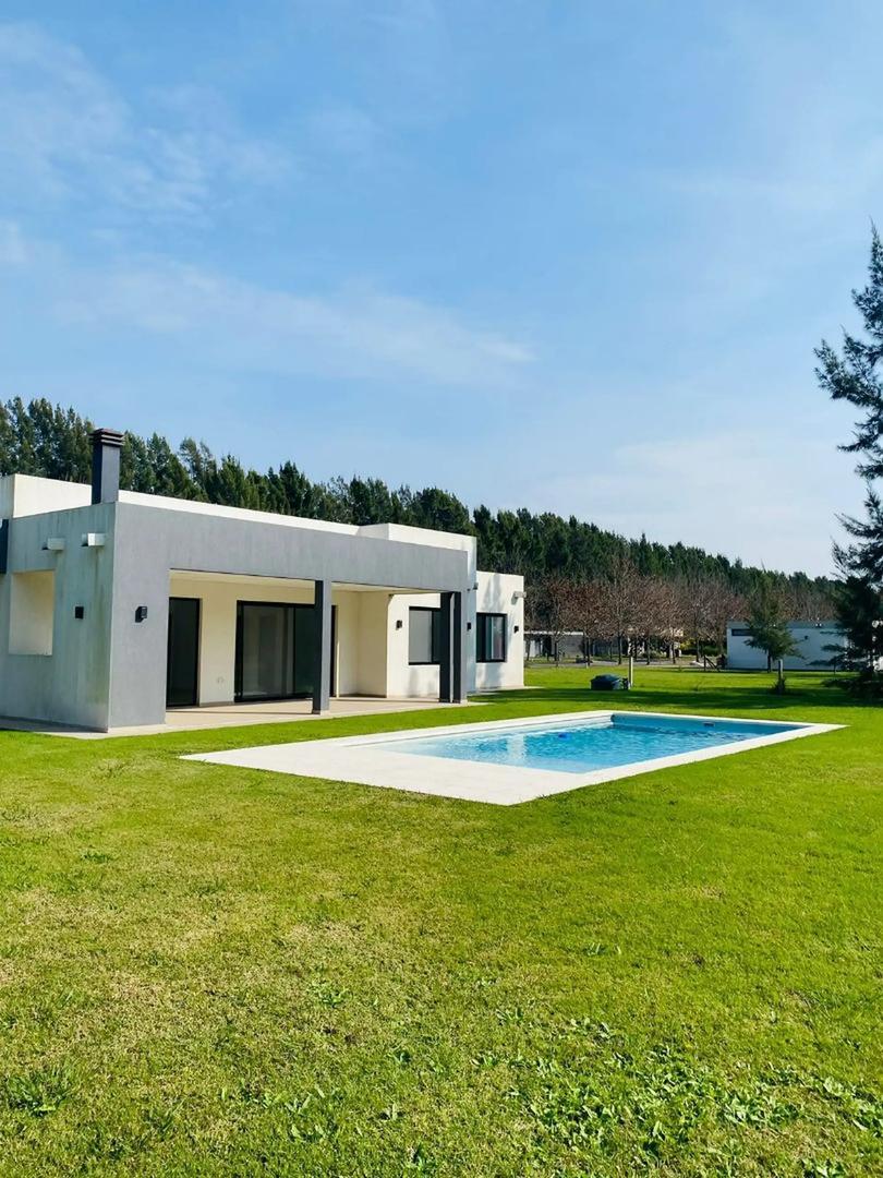 RUTA 2 - MIRALAGOS CCG&SPA MODERNA CASA EN VENTA