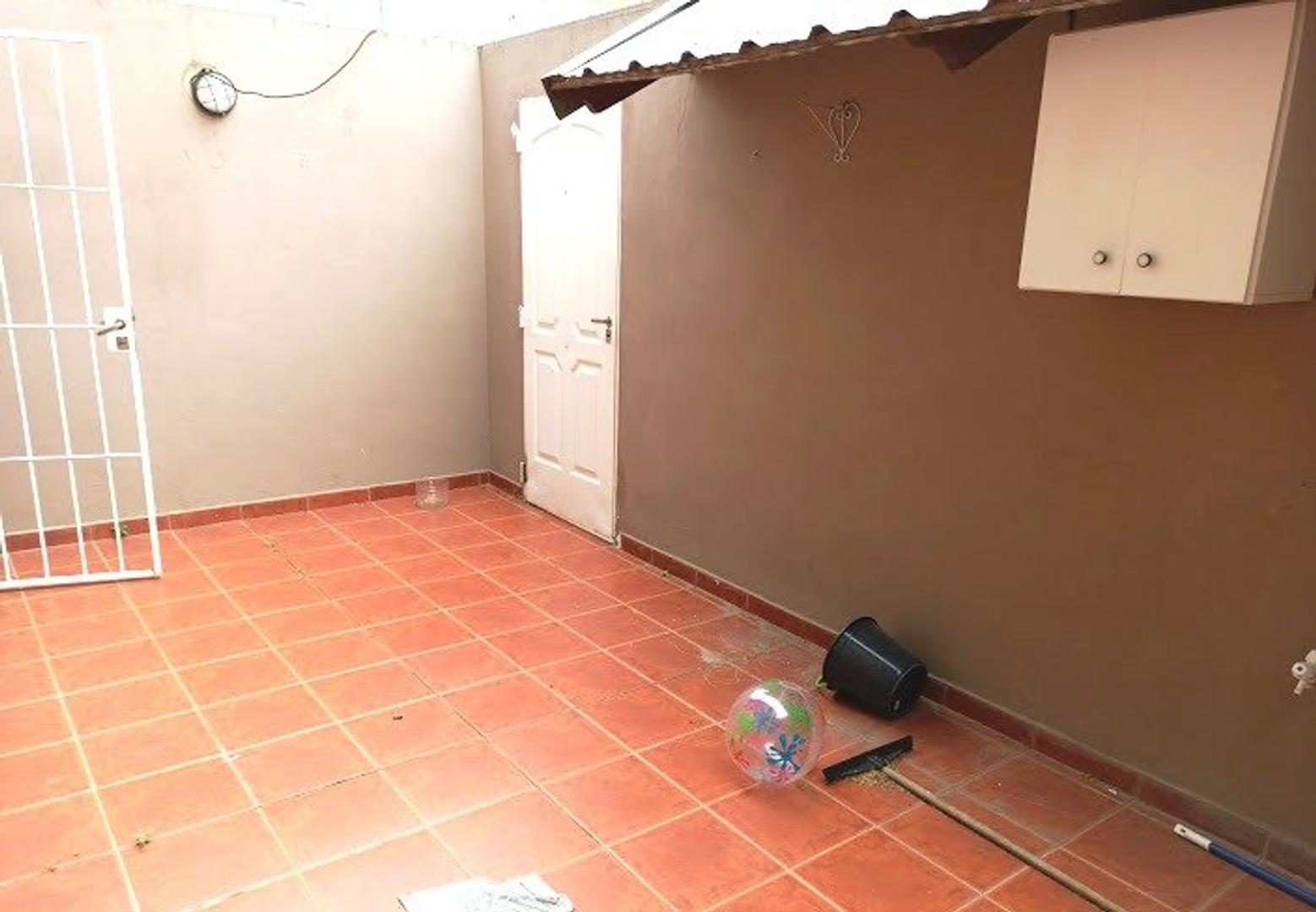 PH tipo dúplex, sin expensas, en Arroyito. Opcion FINANCIACION