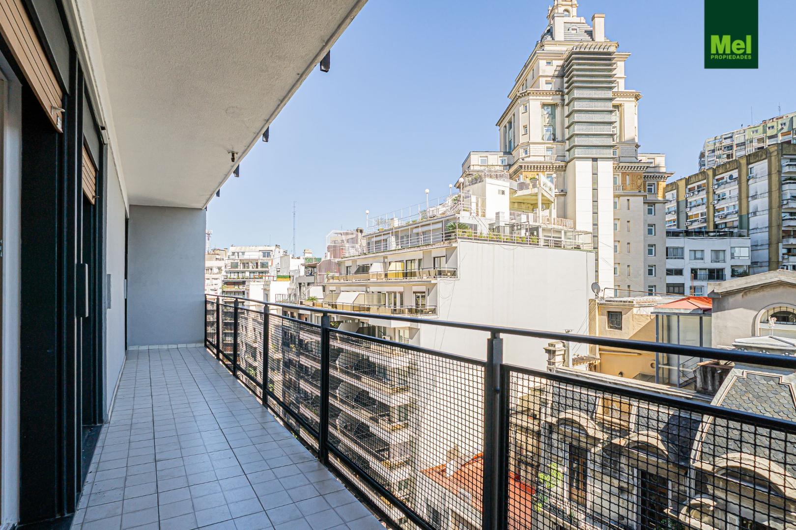 Impecable 3 amb. totalmente remodelado piso alto