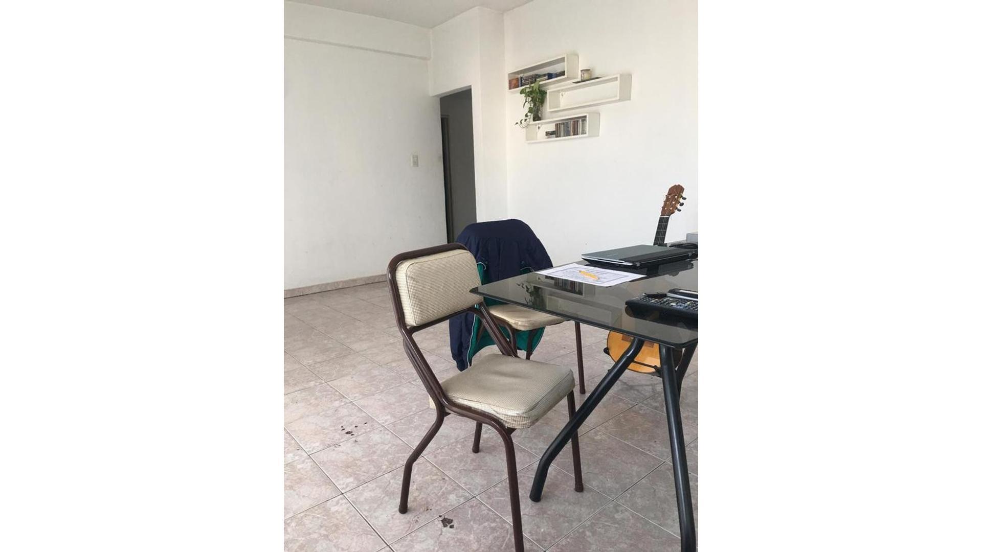 Departamento 4 ambientes con 1 baño