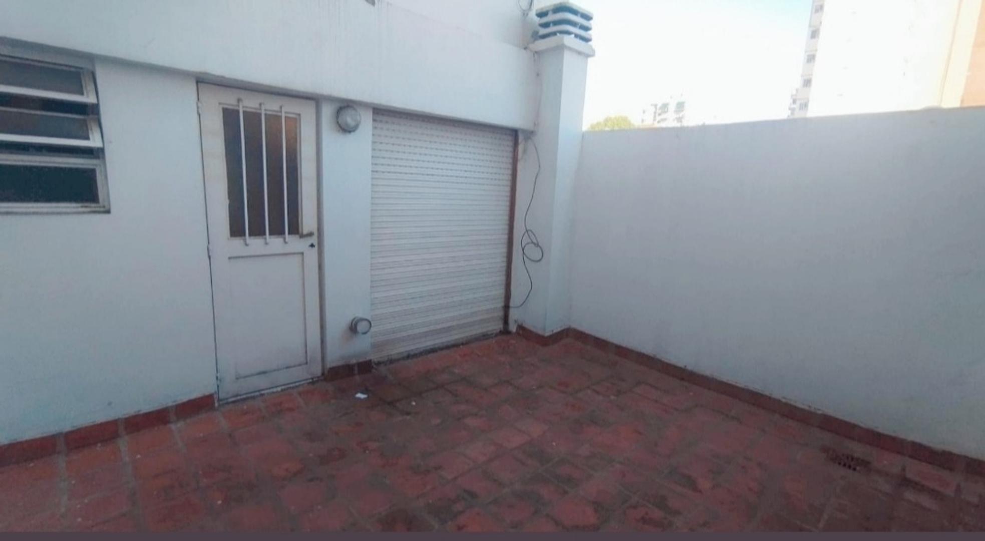 Venta Oficina. Patio. Av. Cabildo y Besares. Nuñez.