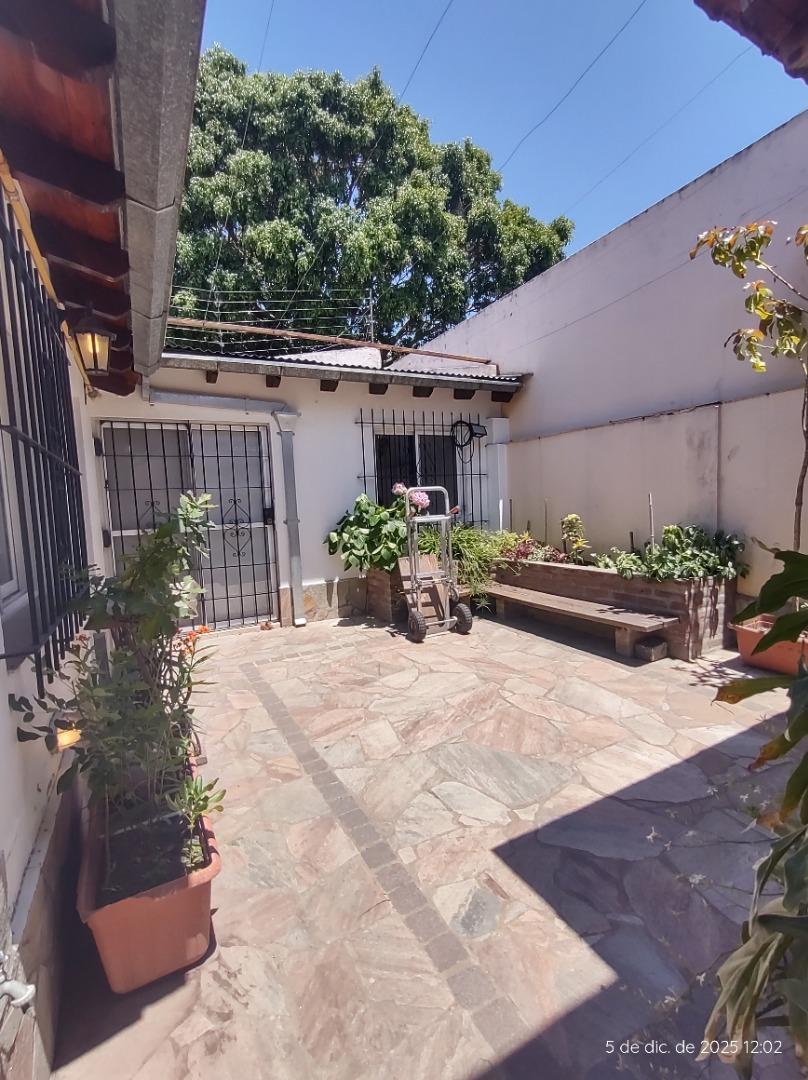 T/CASA 4 AMB  COMODO Y MODERNO -ZONA LA SALLE