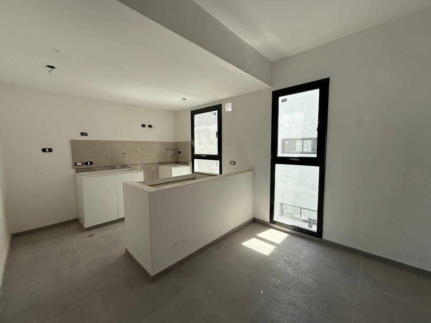 Departamento 4 ambientes con 2 baños