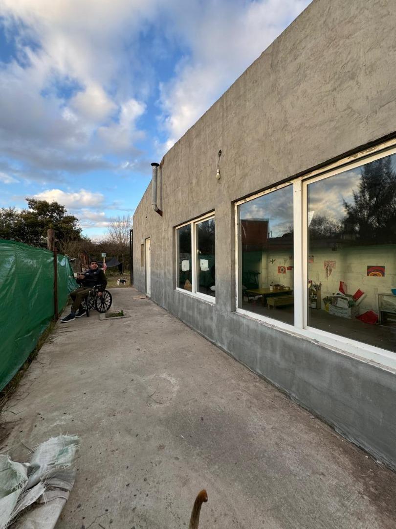 Casa 3 ambientes con 1 baño