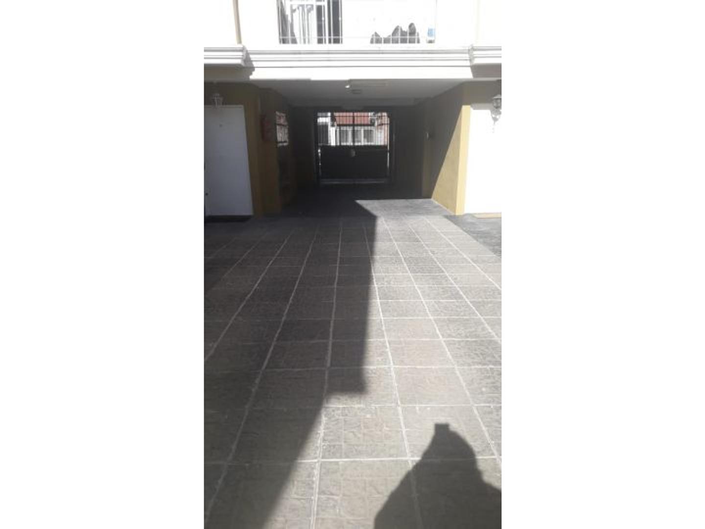 Av .Presidente Peron 800 , Piso 1