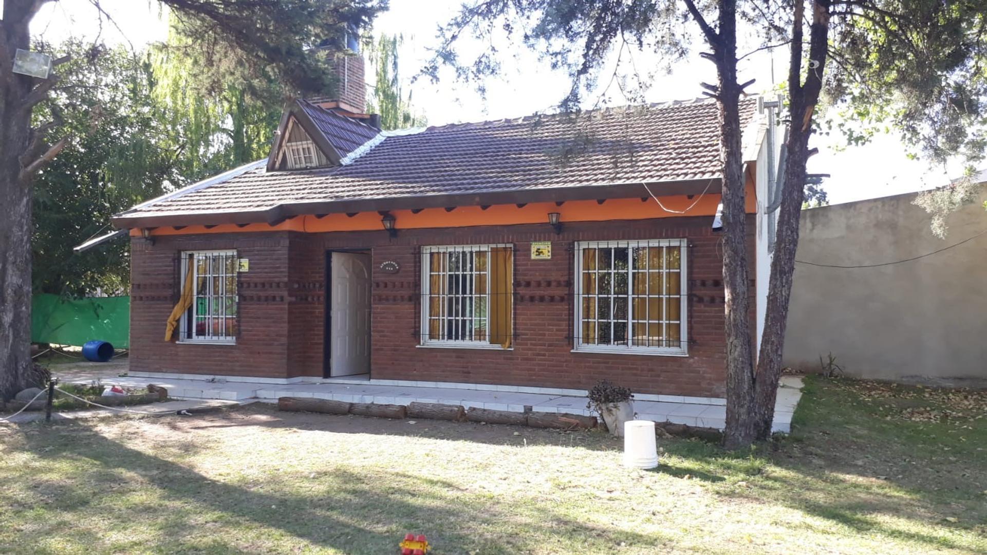 Casa 3 ambientes con 1 baño