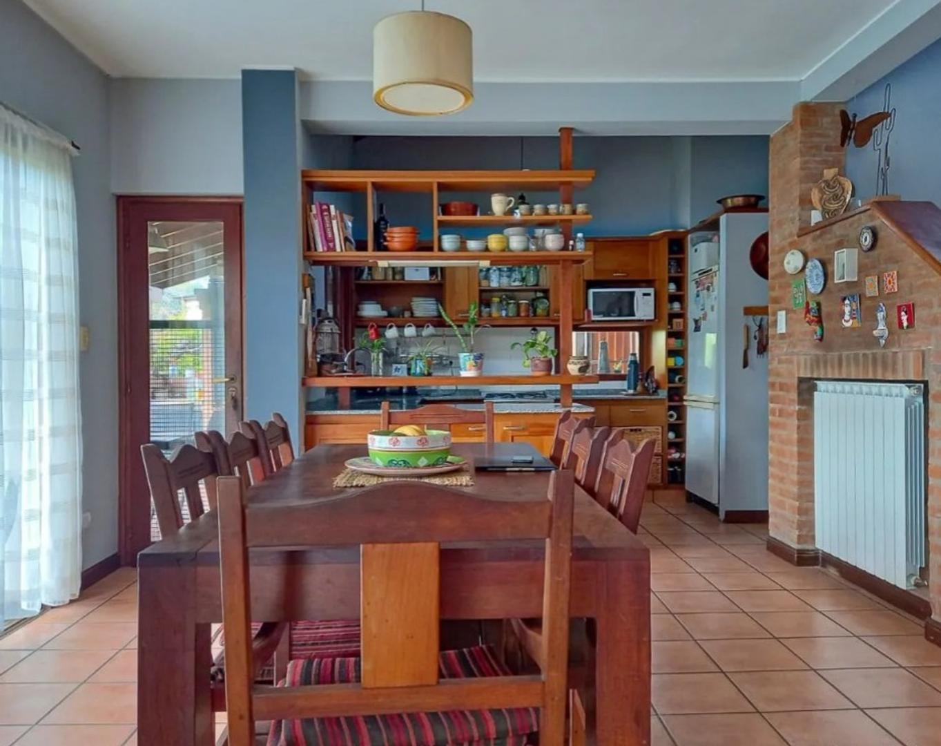 5 ambientes chalet altos del sol venta