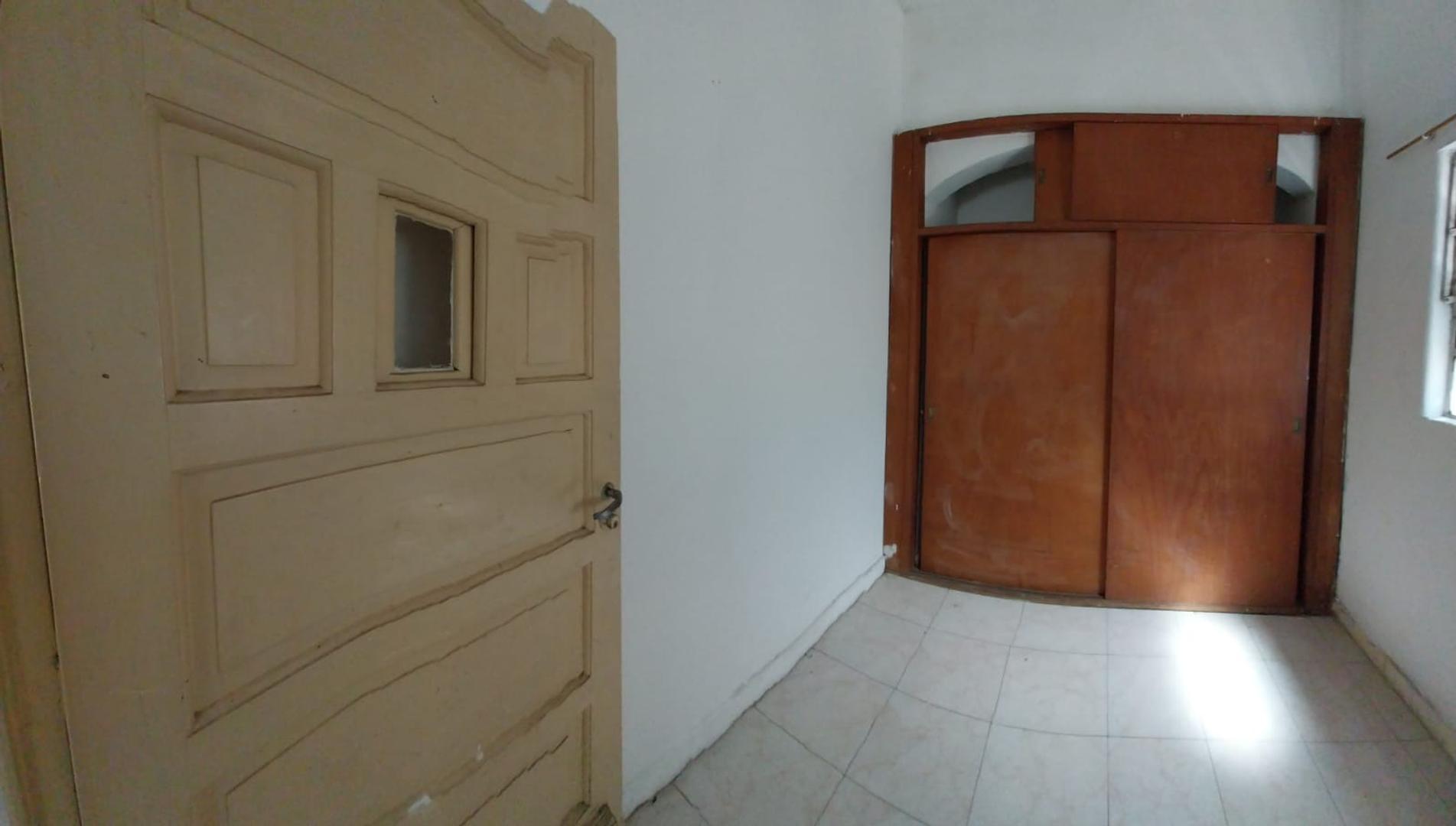 Depto Tipo Casa en Alquiler en Villa Ballester, $ 450.000