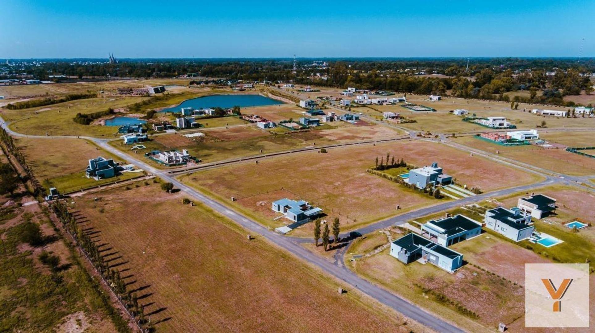 Terreno en venta - 905mts2 - Luján