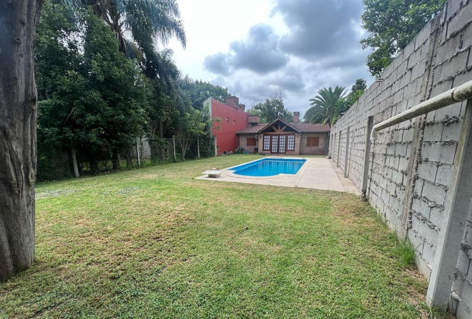 TERRENO EN VENTA :: LELOIR/UDAONDO:: CON 3 AMB Y PILETA