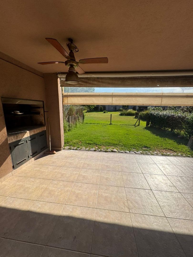 Casa en Venta en El Nacional Club De Campo, USD 125.000