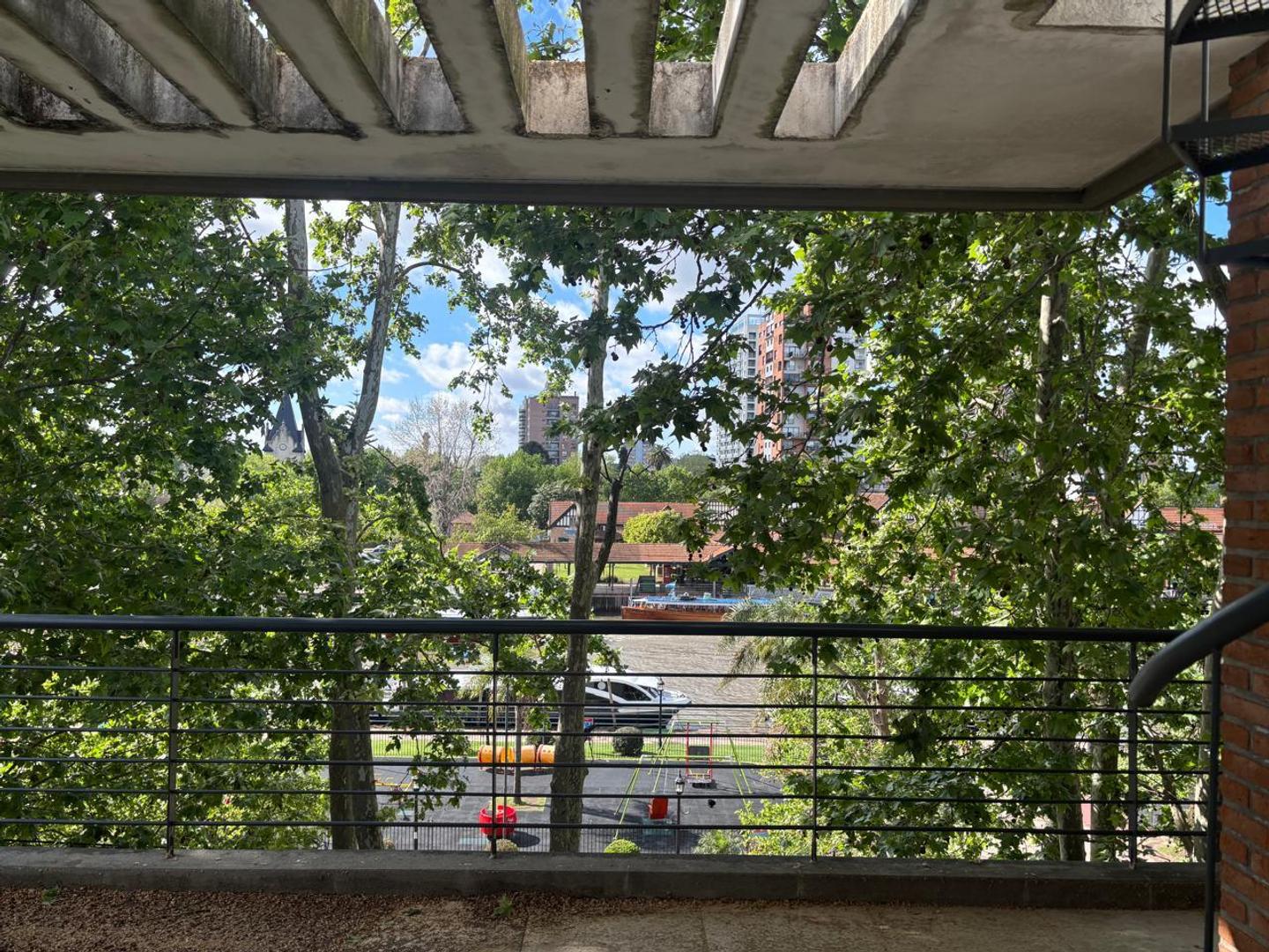 Departamento 3 ambientes en venta. Tigre. Vista al rio