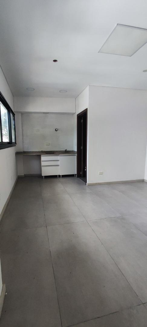 Oficina 2 ambientes con 1 baño