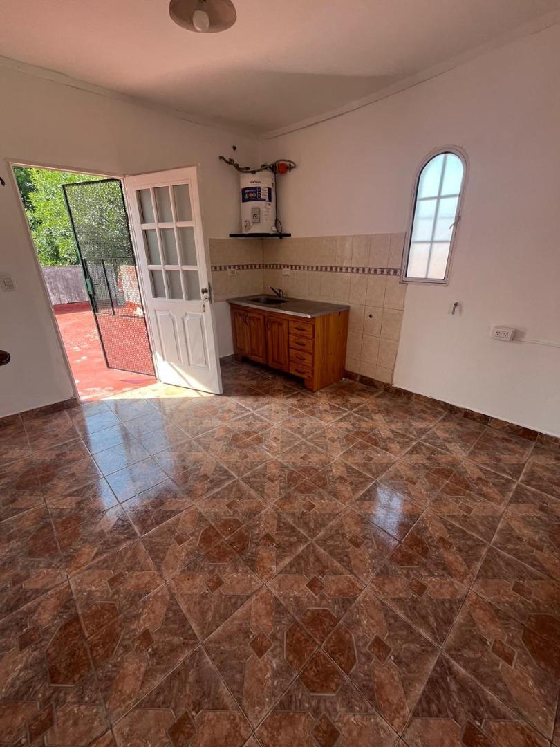 EN ALQUILER HERMOSO DEPTO CON GARAGE COMPARTIDO