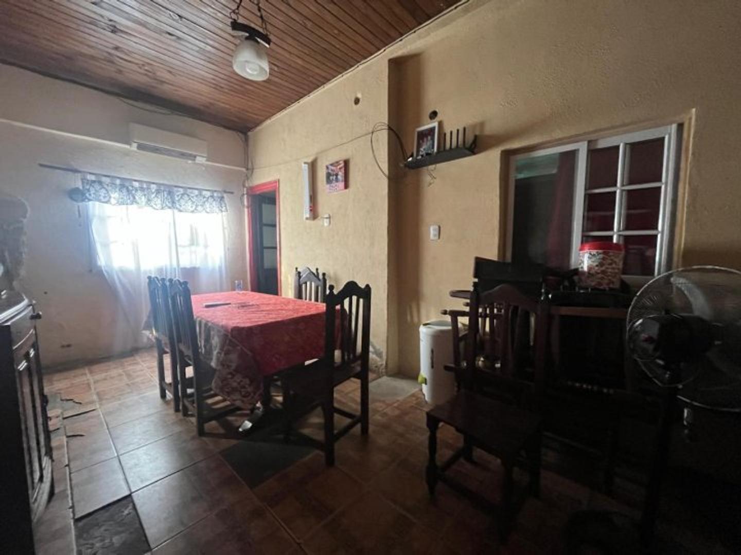 Casa 4 ambientes con 1 baño