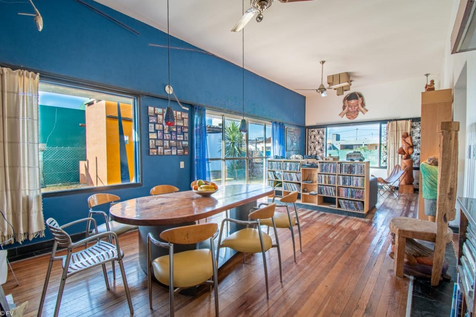 CASA EN VENTA EN FUNES CITY CON PILETA