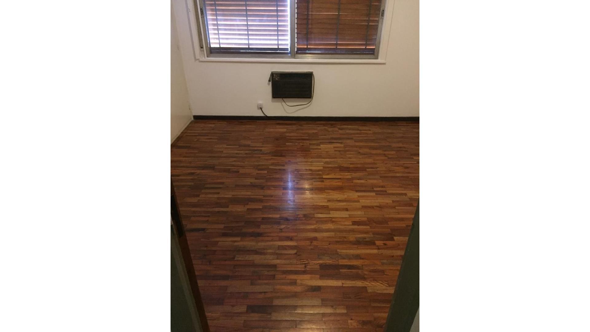 Depto Tipo Casa en Venta con 4 cocheras