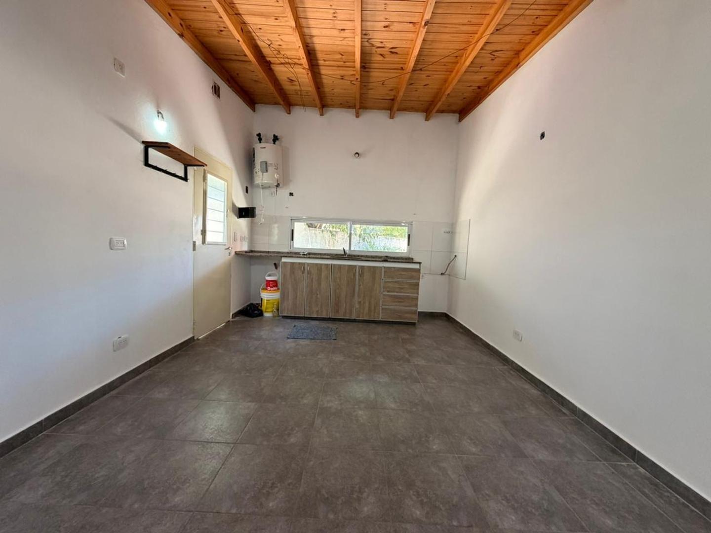 Casa en Alquiler de 1 dormitorio