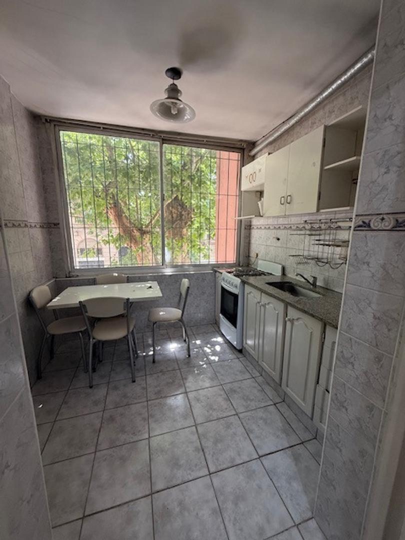 Depto Tipo Casa en Venta 60 años