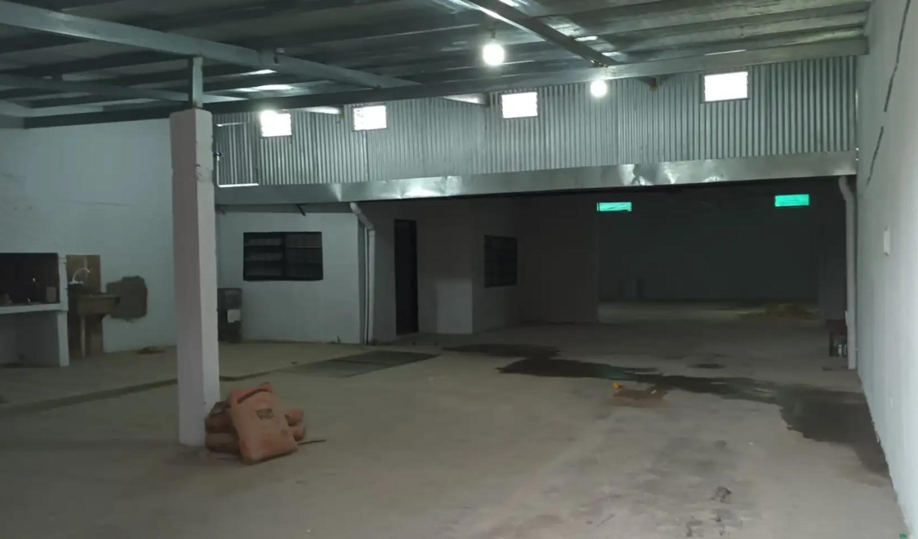 Galpón 250 mt2 con Oficina a metros de Av. Pte Perón, Derqui