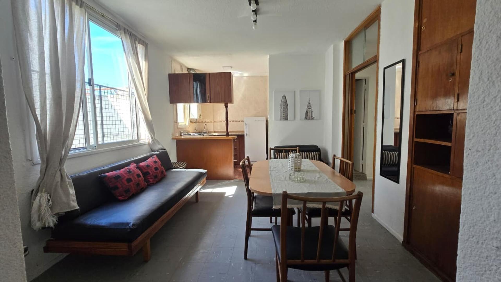 Tucuman 2200, Piso 10