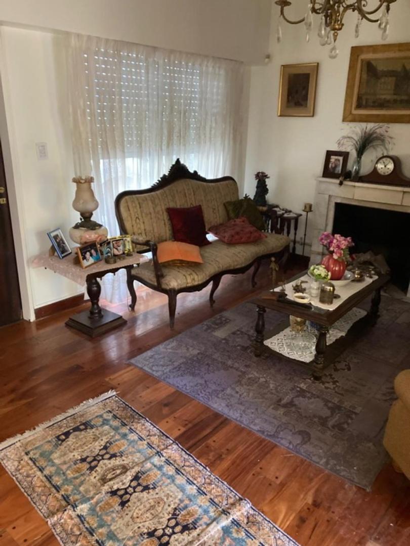 Casa 3 ambientes con 2 baños