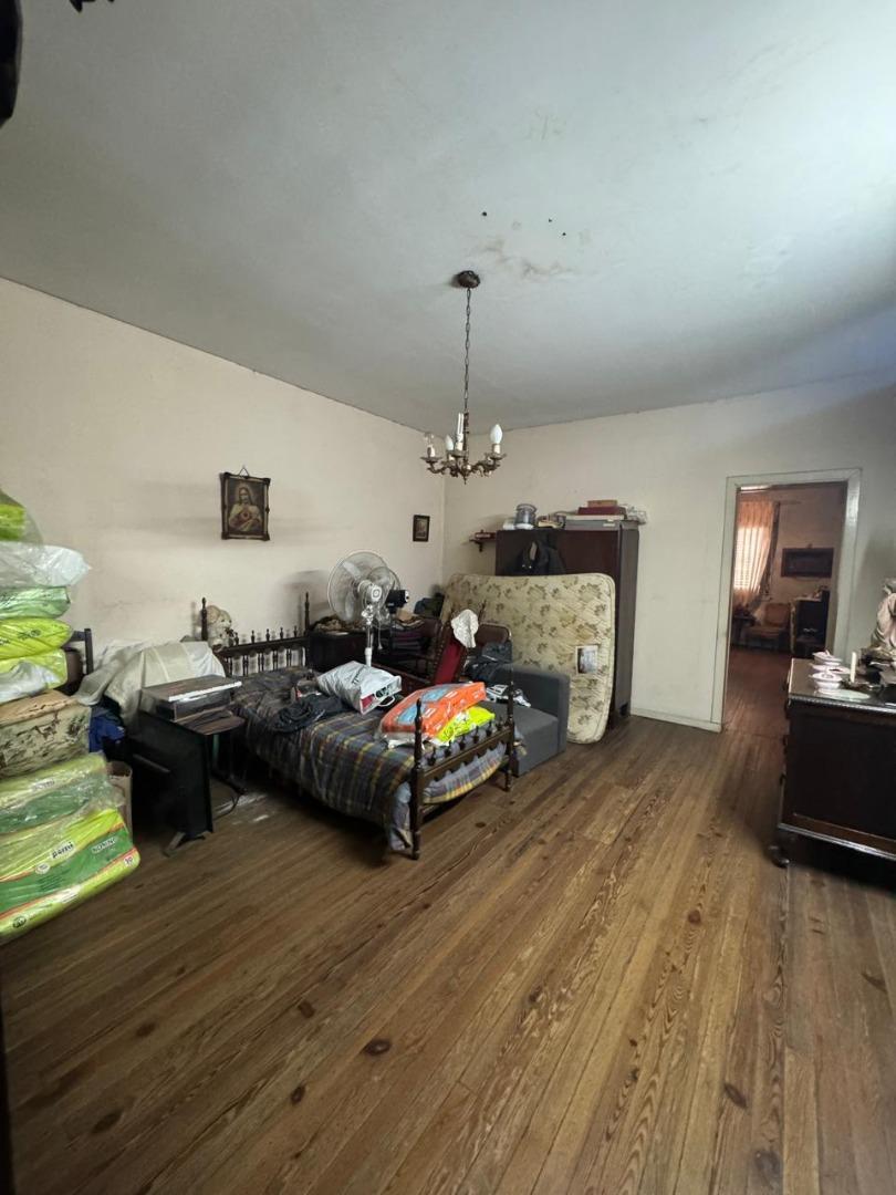 Casa de Corte Antiguo en Banfield