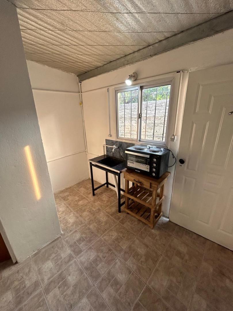 Depto Tipo Casa en Alquiler de 2 ambientes