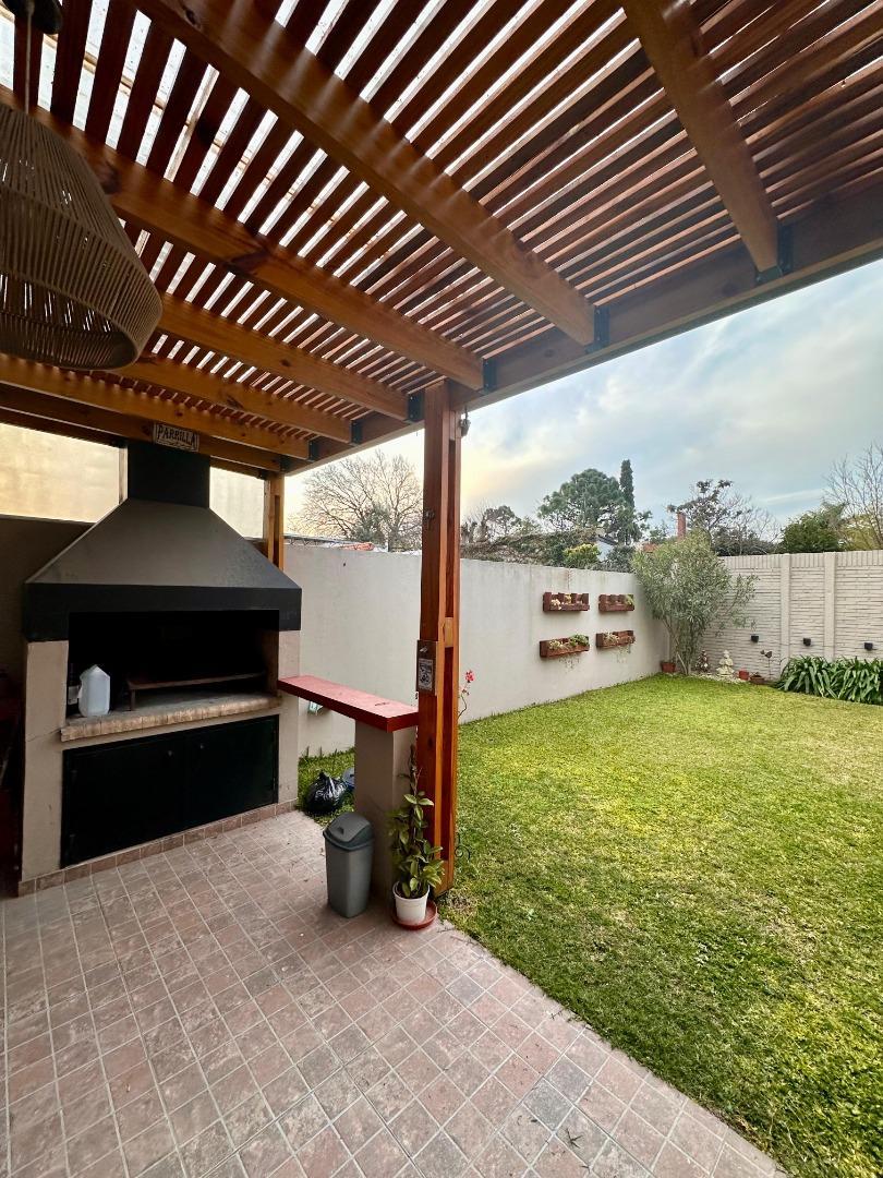 Excelente dúplex en la mejor zona residencial de Gonnet