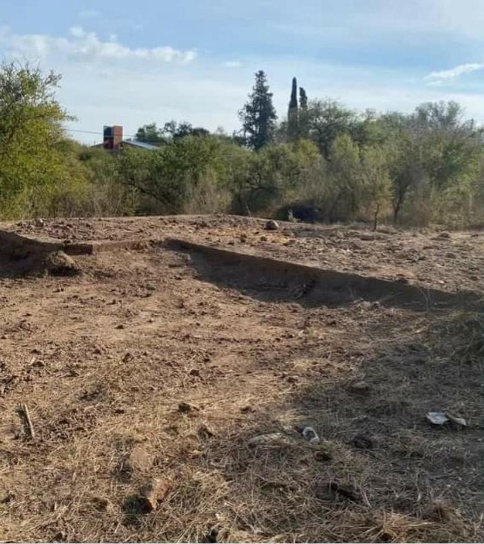 Lote esquina de 600 mts2 ubicado a 15 cuadras del centro