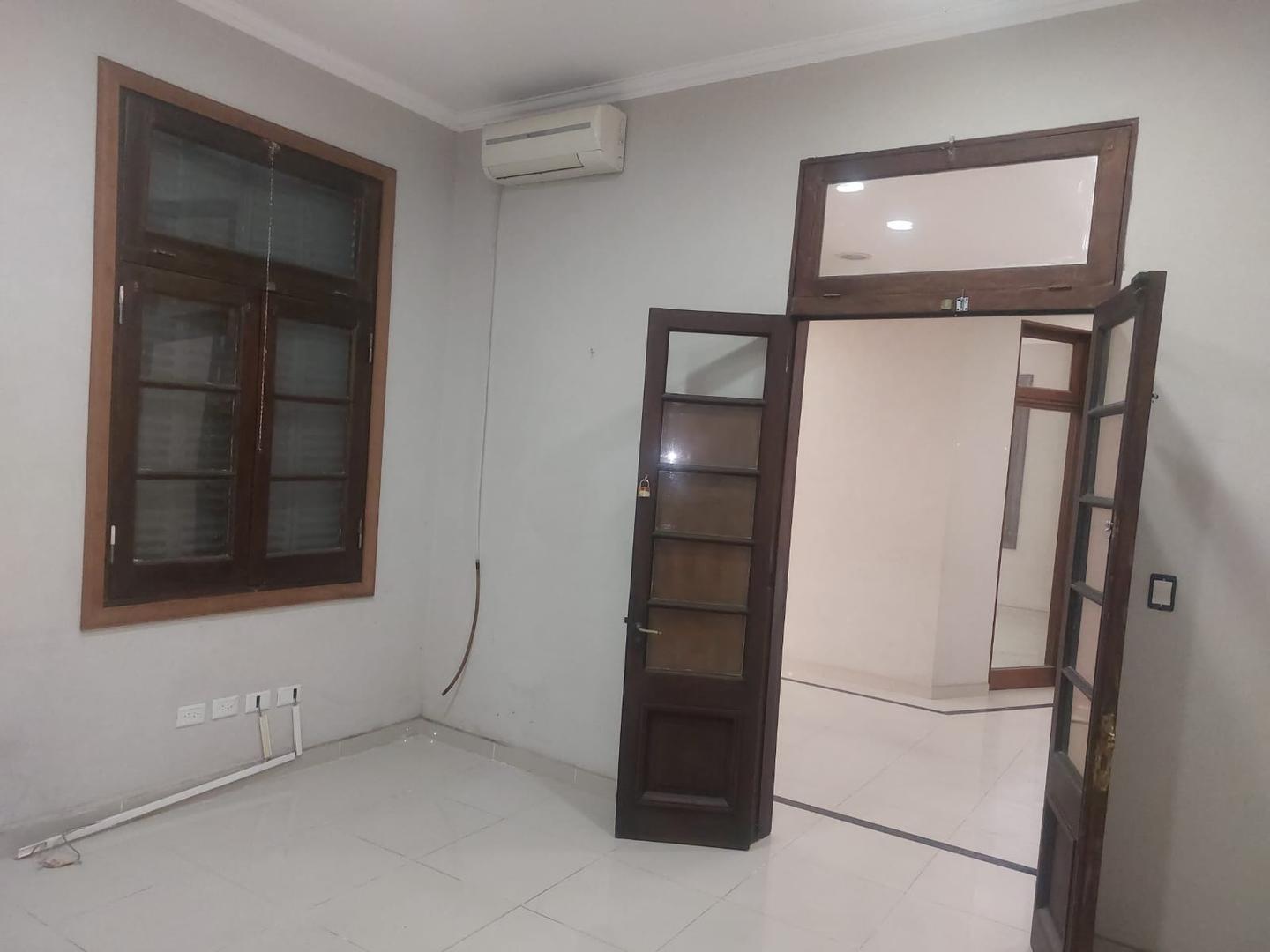 CASA SOLO USO PROFESIONAL