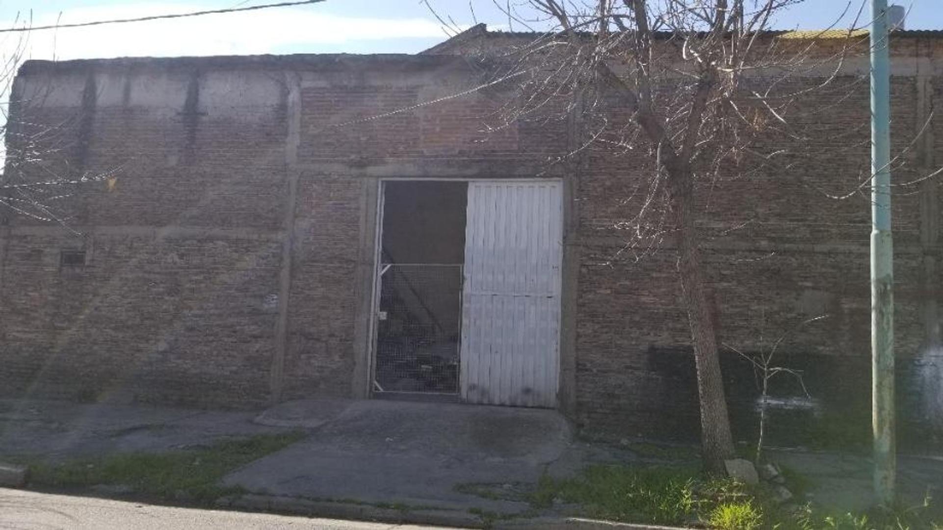 Galpon en Venta en Crucesita, USD 75.000