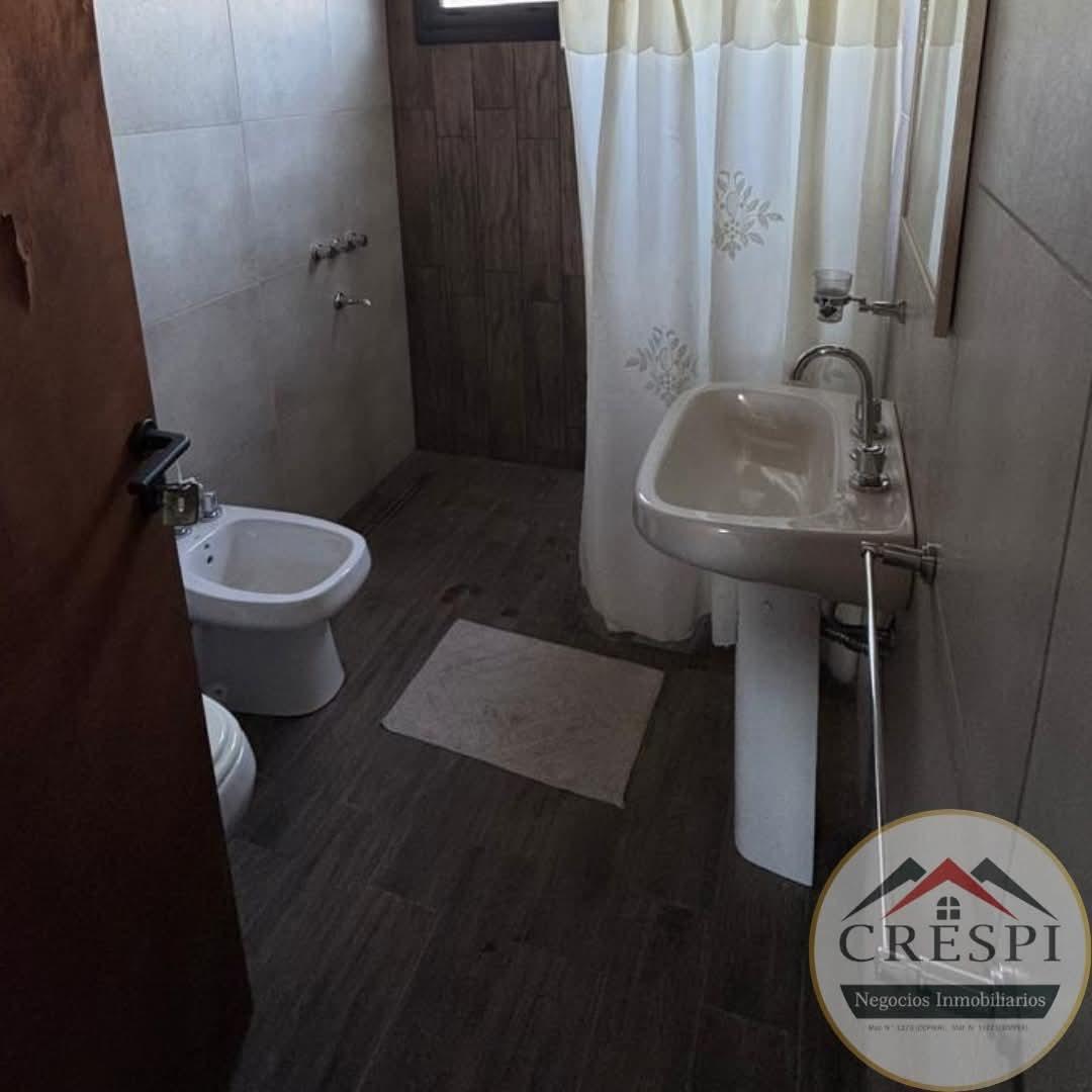 Casa 3 ambientes con 2 baños