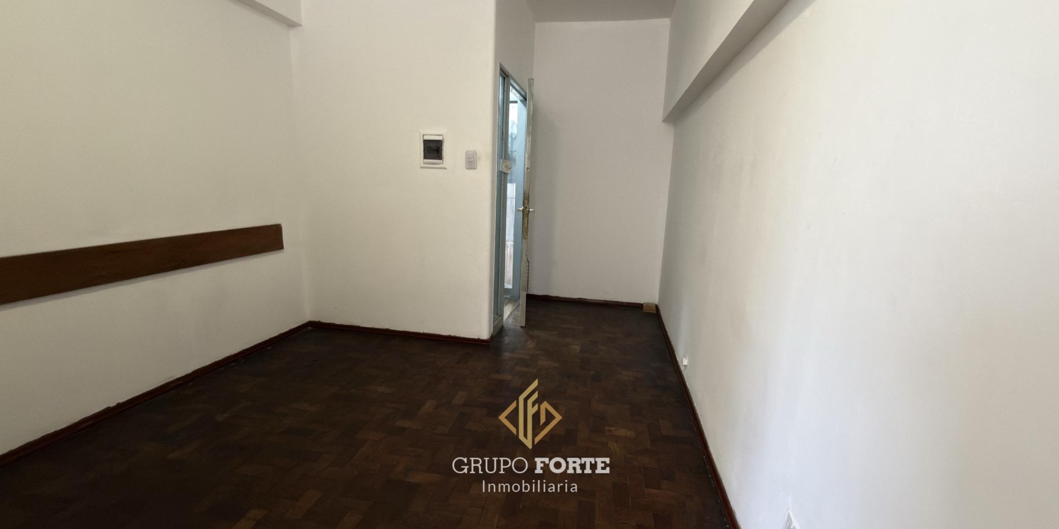 Oficina en Alquiler en Centro, $ 420.000