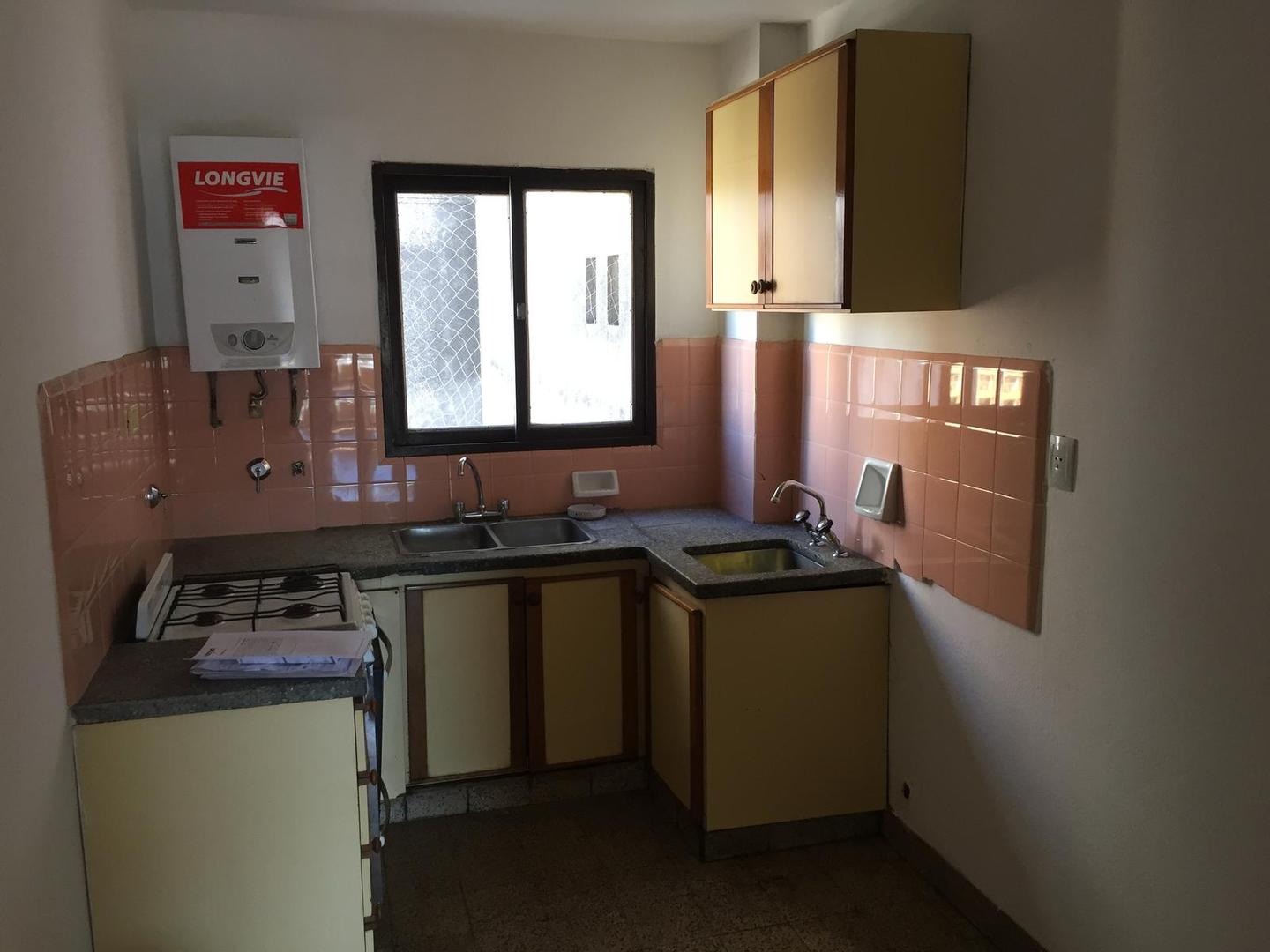 Departamento 4 ambientes con 1 baño