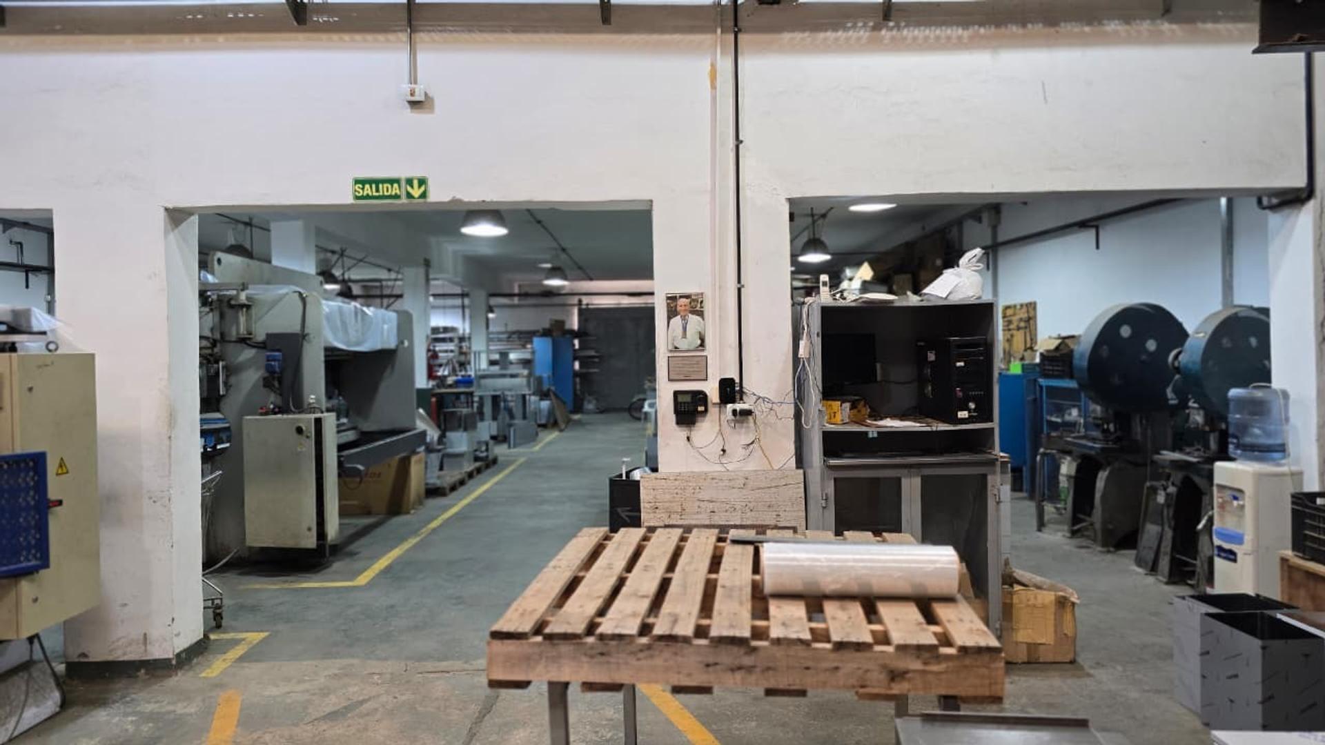 Venta Galpon Parque Industial Elpidio Gonzalez 1100