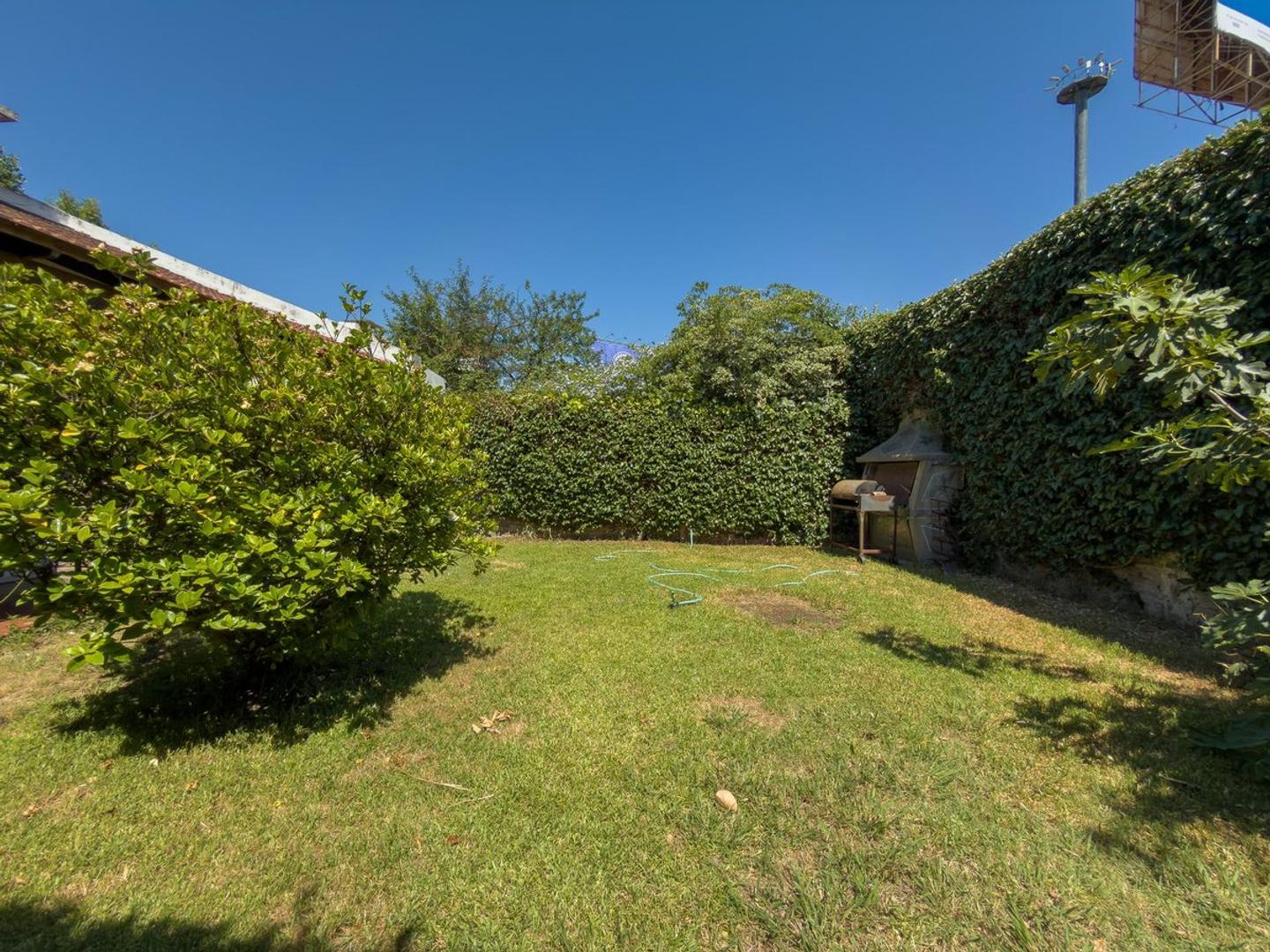 CASA EN VENTA DOS DORMITORIOS EN RINGUELET