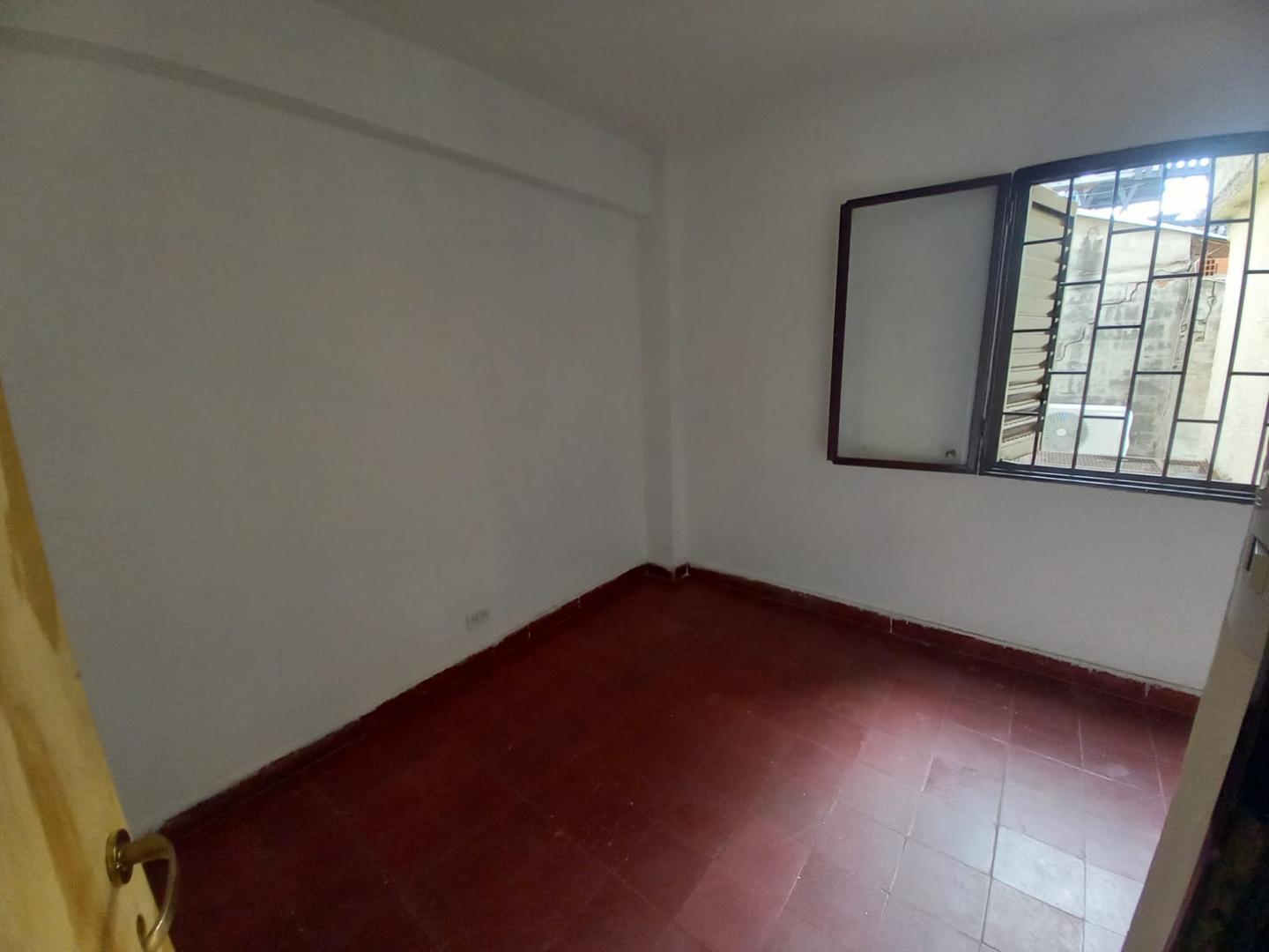Departamento en Venta en Barrio Ejercito Argentino, USD 21.000