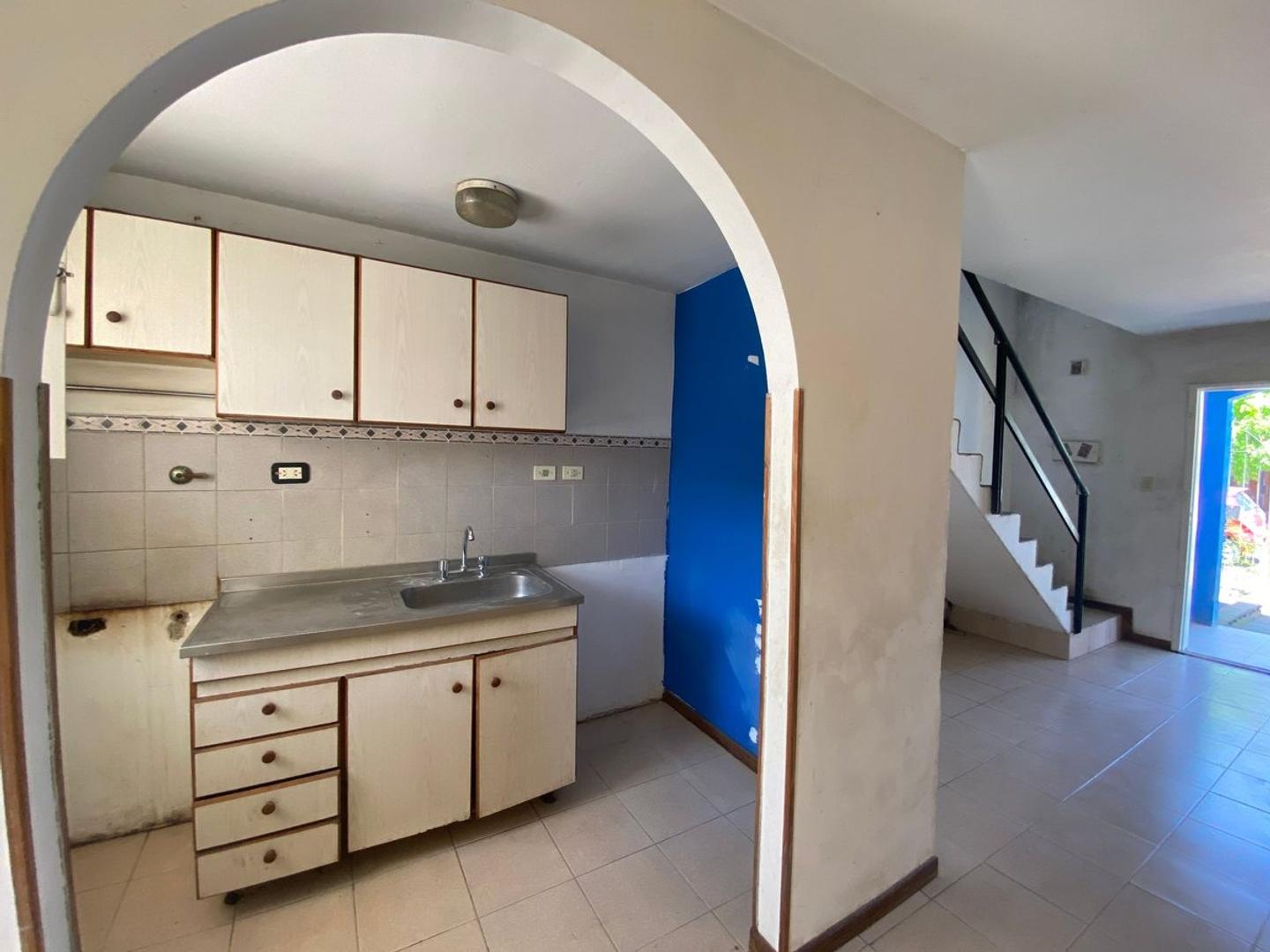 Casa 3 ambientes con 1 baño