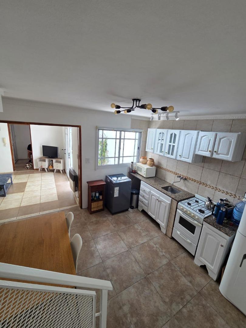 2 Entre 46 Y 47 , Piso P/B