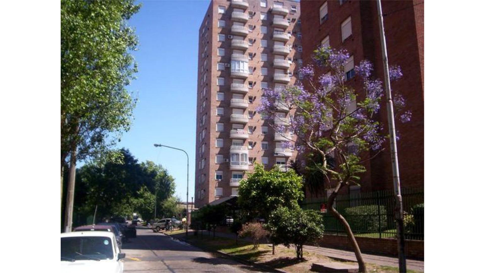 SARANDI FRACCION 2000 M2 PLANOS APROBADOS 5200 m2 VENDIBLES