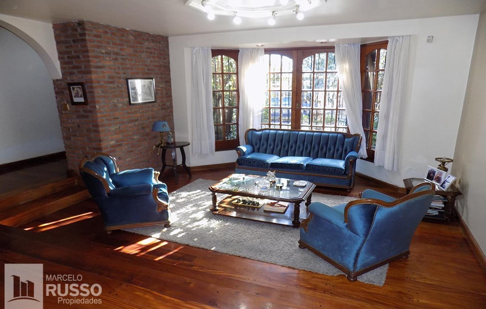 Casa 4 ambientes con 4 baños