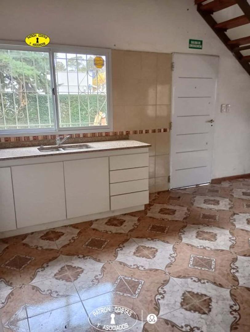 Casa 3 ambientes con 2 baños